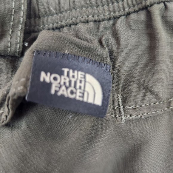 Mens Green The North Face Shorts Size‎ Small - Picture 3 of 6